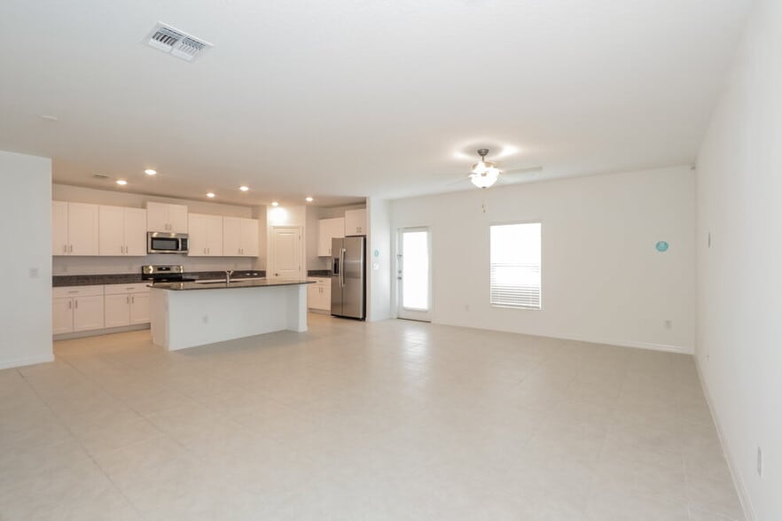 Building Photo - 17903 Blissful Stars Dr