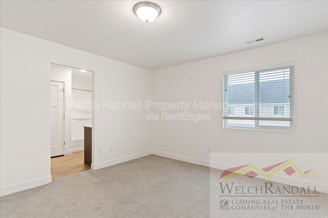 Building Photo - 1177 Shady Brook Ln S