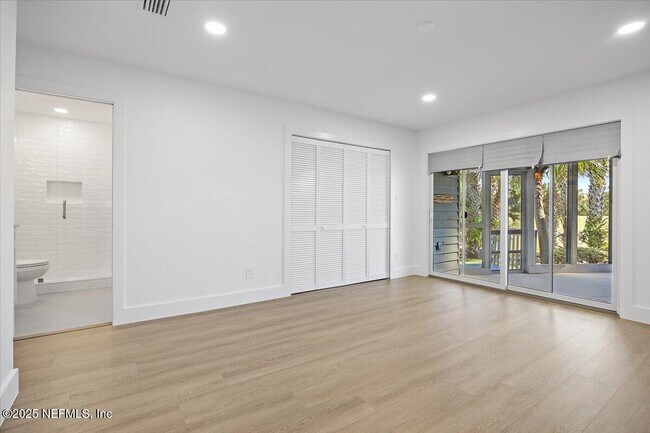 Building Photo - 337 Quail Pointe Dr