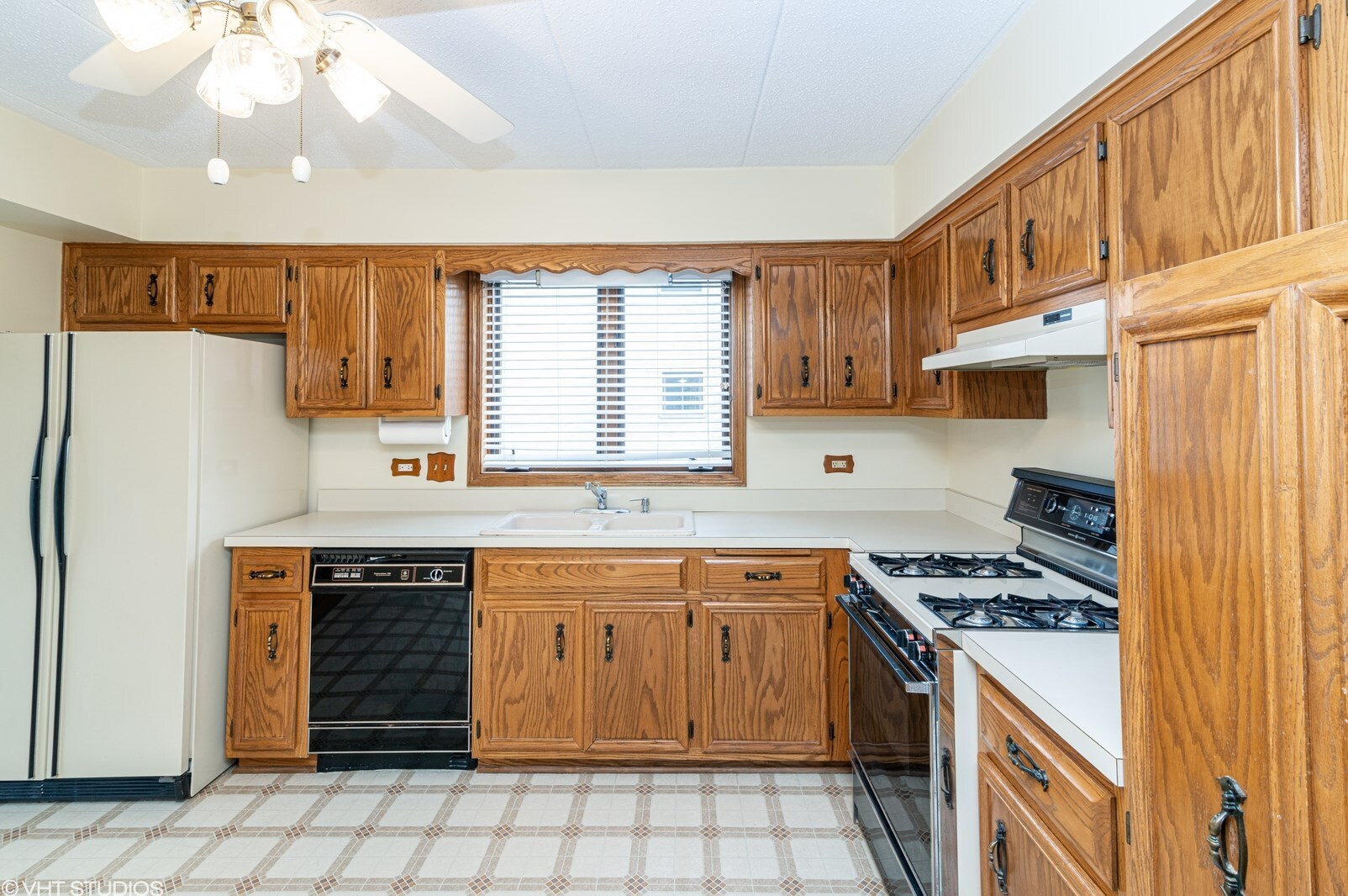 Kitchen2 - 16824 82nd Ave Unit 2S
