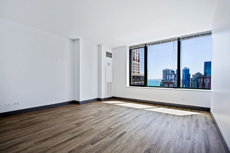 Building Photo - 463 E Ohio St