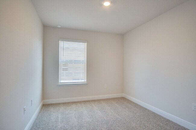 Building Photo - Brand New! Stylish 3BR/2.5BA Townhome with Modern Finishes, Quartz Kitchen, Garage, and Easy Acce...