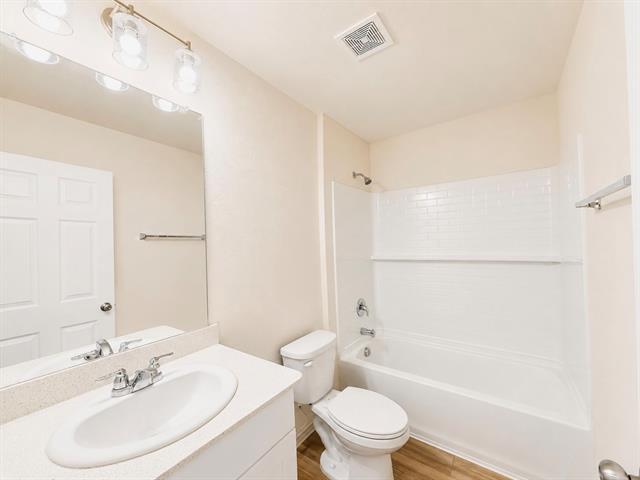 Building Photo - 4533 Greenham Ln.