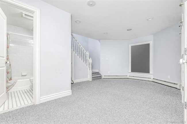 Building Photo - 14 Judith Ln