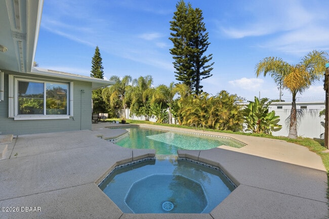 Building Photo - 165 Ormond Pkwy