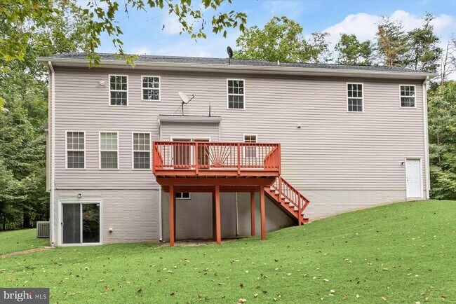 Building Photo - 15900 Tanyard Rd
