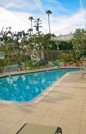 Pool - 622 S Barrington Ave