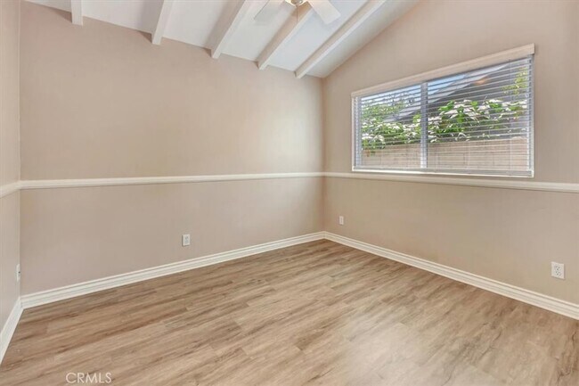 Building Photo - 1522 Robin Rd