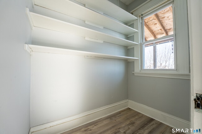 Building Photo - 94 Fairfield Ave