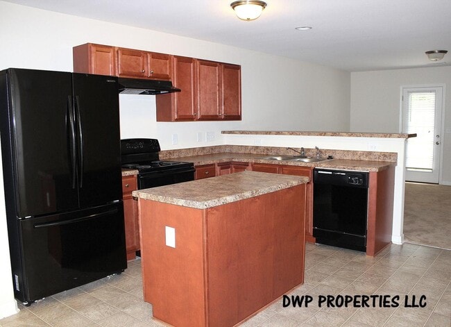 Building Photo - 4245 Youngstown Dr