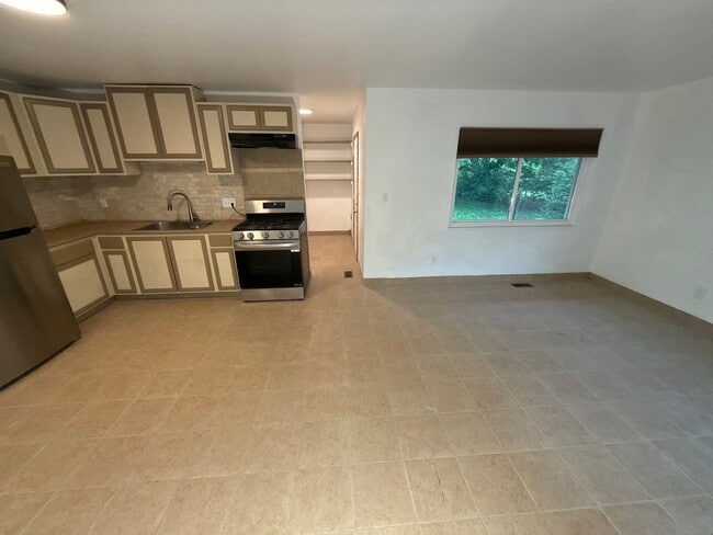 Building Photo - 9438 Conried Dr