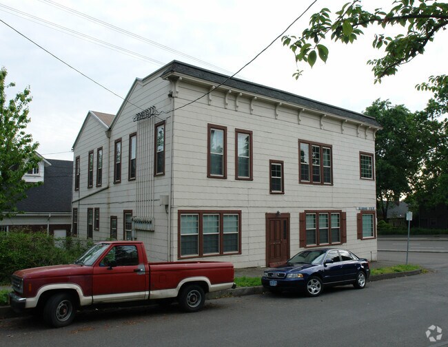 Building Photo - Harborview Apartments