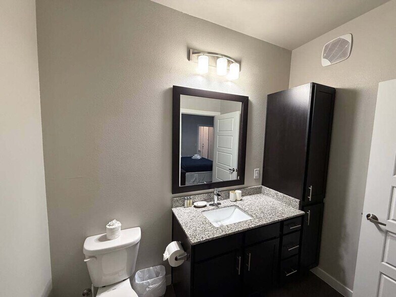 Building Photo - 23555 N Desert Peak Pkwy