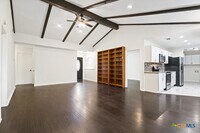 Building Photo - 115 Da Gama Dr