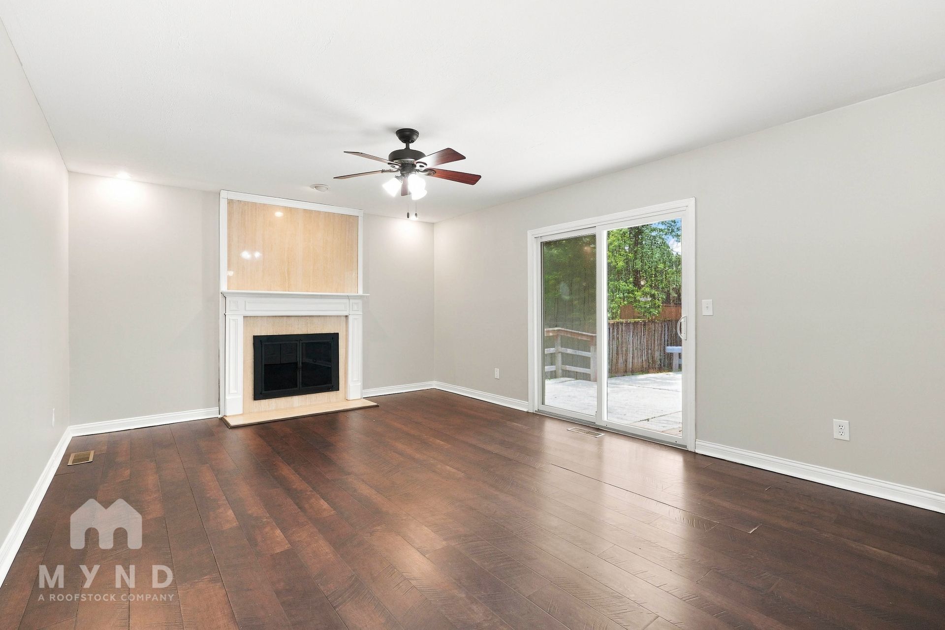 Building Photo - 2208 Surreygate Dr