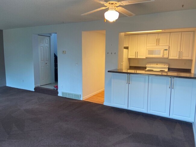 Building Photo - 2930 Rams Ln