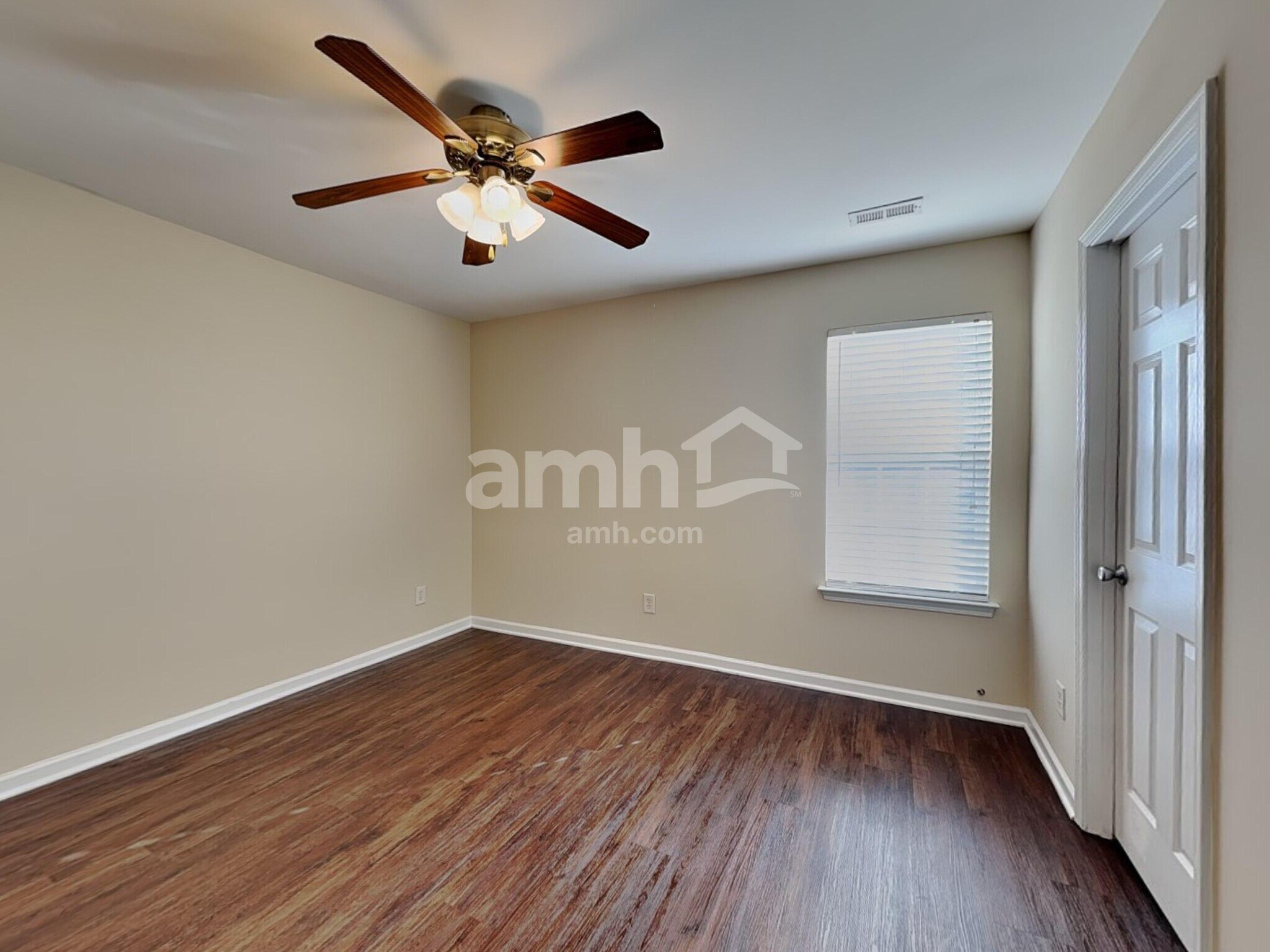 Building Photo - 6352 Hedgewood Ln