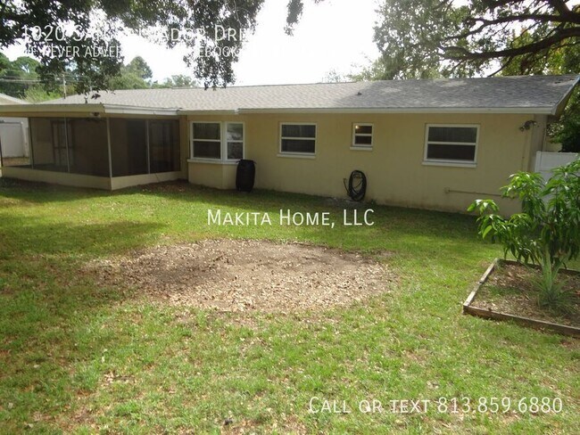 Building Photo - 1020 San Salvador Dr