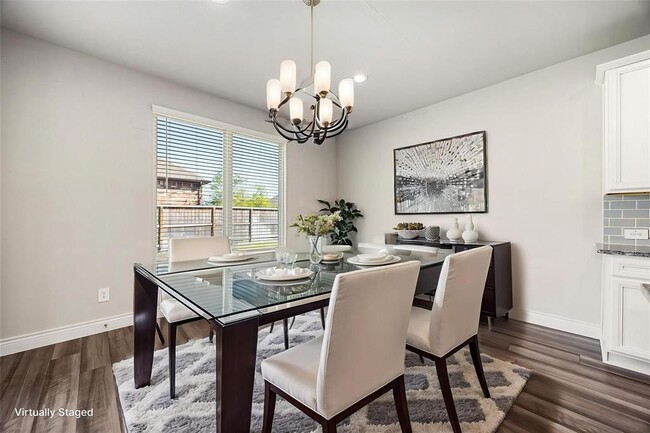 Building Photo - 31214 Gullwing Manor Dr