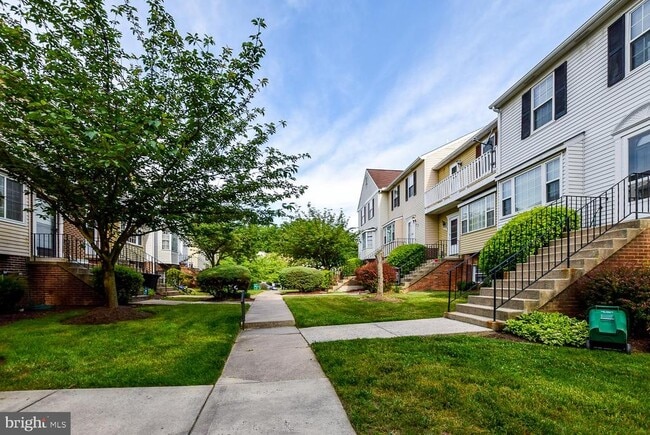 Building Photo - 15043 Cherrywood Dr