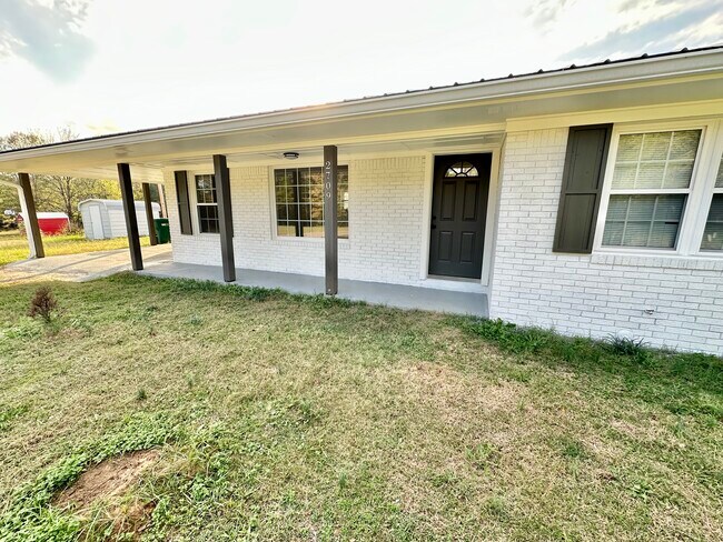 Building Photo - 2709 Countrywood Rd