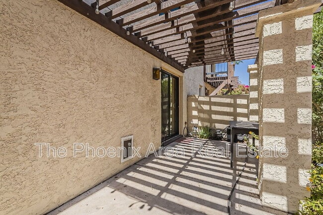 Building Photo - 8638 S 51st St