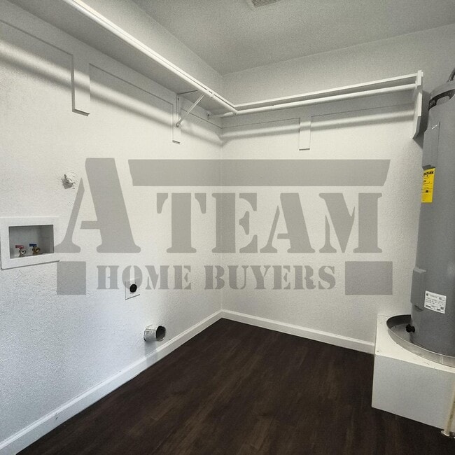 Building Photo - Beautiful 2 Bedroom 1 Bathroom for rent in Kaufman!