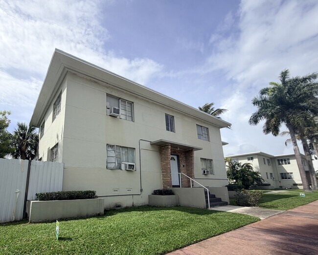 Building Photo - 620 84th St