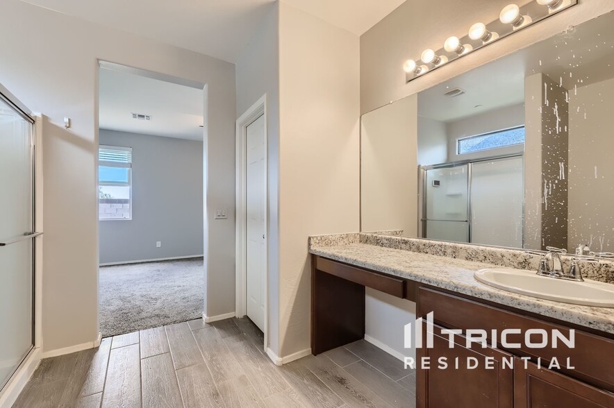 Building Photo - 17532 W Monte Lindo Ln