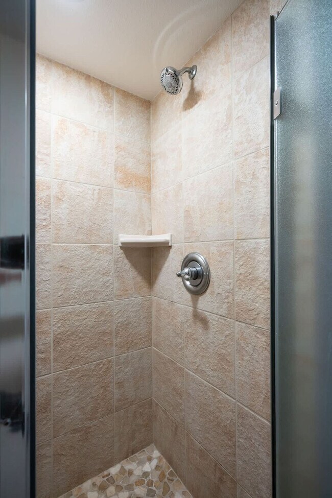 Building Photo - 2695 S Kihei Rd