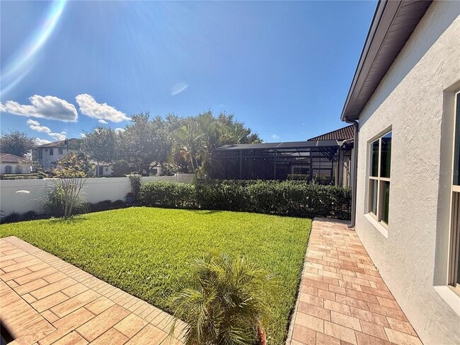 Building Photo - 11646 Hampstead St