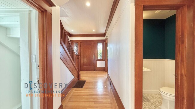 Building Photo - Panoramic Hill Estate with Sweeping Views