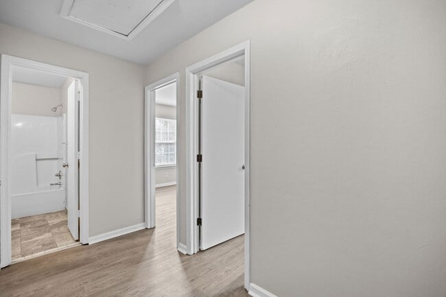 Building Photo - 3324 Kansas Ave