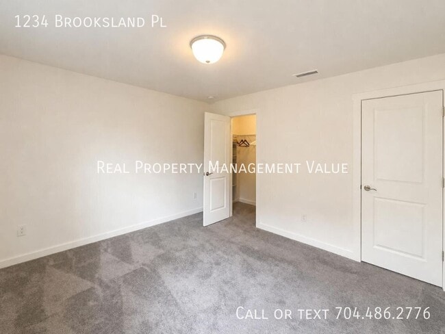 Building Photo - 1234 Brooksland Pl