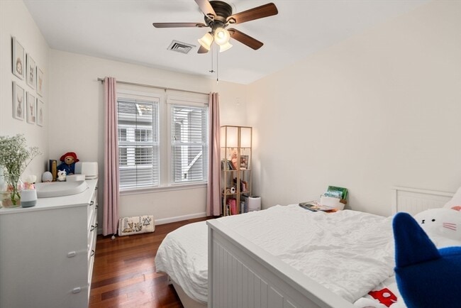 Building Photo - 7 Quincy St