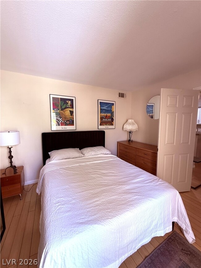 Building Photo - 2752 Lodestone Dr