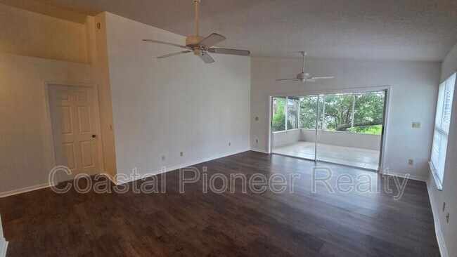 Building Photo - 1731 Wakefield Dr