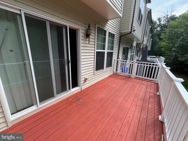 Building Photo - 22410 Glenbow Way