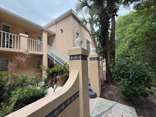 Building Photo - 1673 SE Green Acres Cir