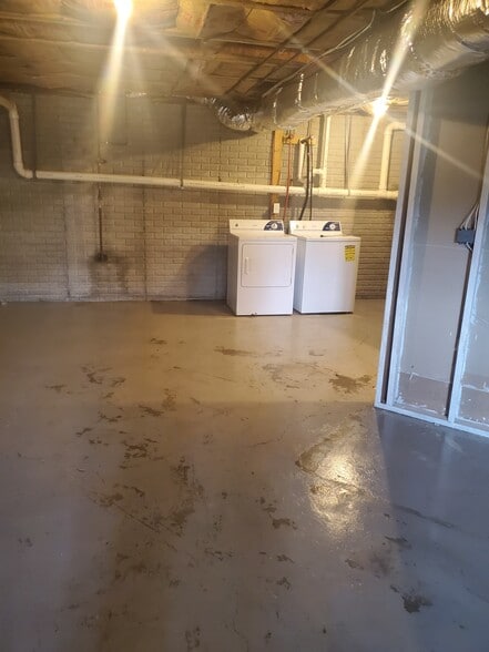 Basement - 59 Sopwith Way