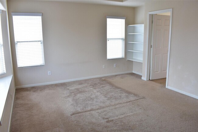 Building Photo - 2911 Creek Arbor Cir