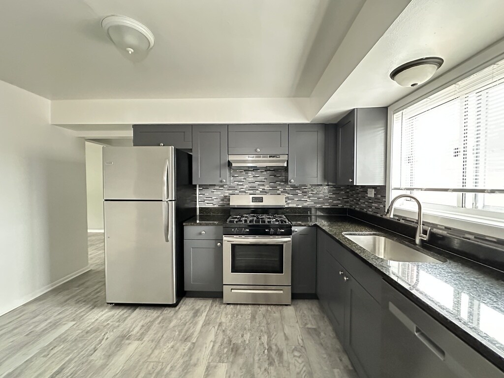 Building Photo - 1314 Carol St