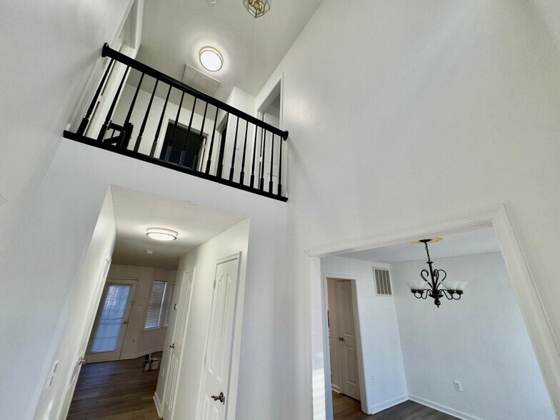 Building Photo - 9519 Dabney Ct