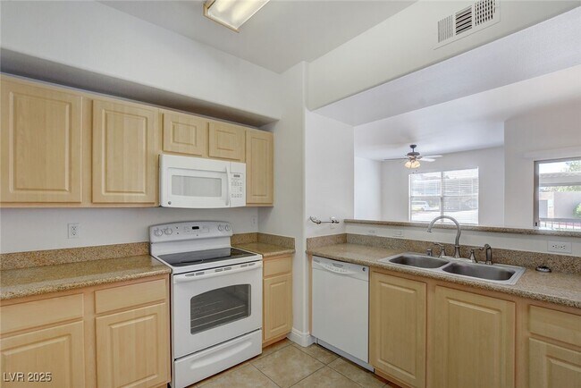 Building Photo - 8000 W Badura Ave