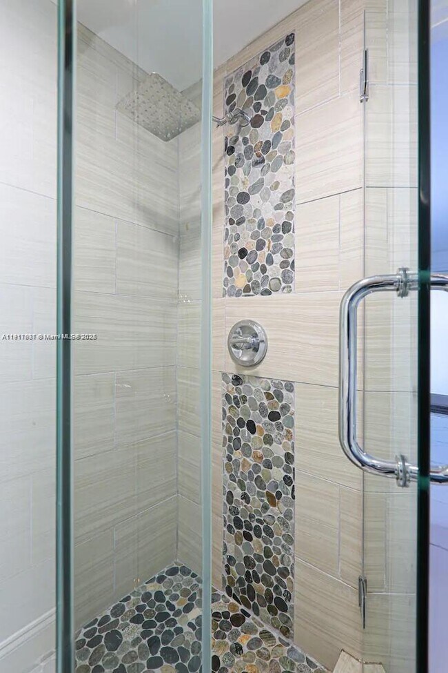 Building Photo - 1100 NE 1st Ave.