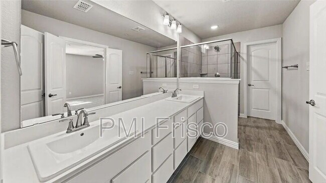 Building Photo - 2820 Percheron Dr