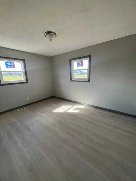 Building Photo - 4533 US Highway 52 W