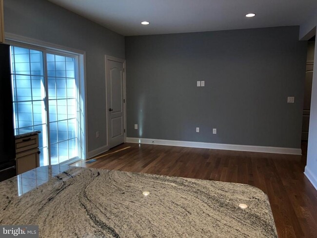 Building Photo - 3605 Quesada St NW