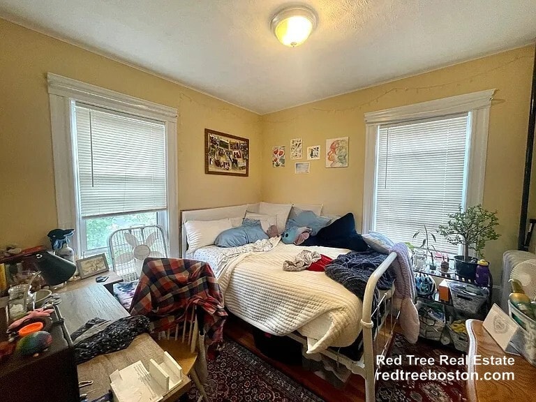 Building Photo - 123 Winthrop St