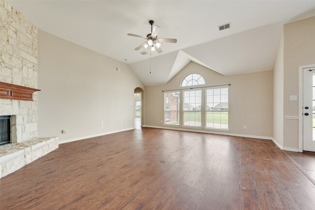 Building Photo - 10044 Dorsett Dr
